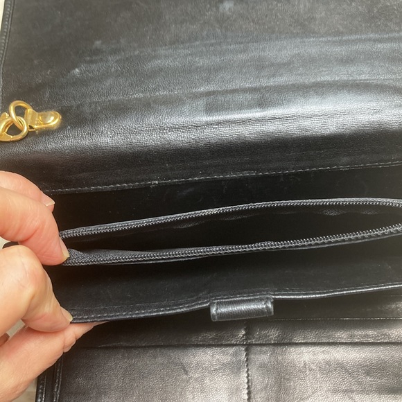 🎉🍾🎈 2x HP St John quilted leather wallet with detachable chain💕🎊🎈 - Picture 4 of 5